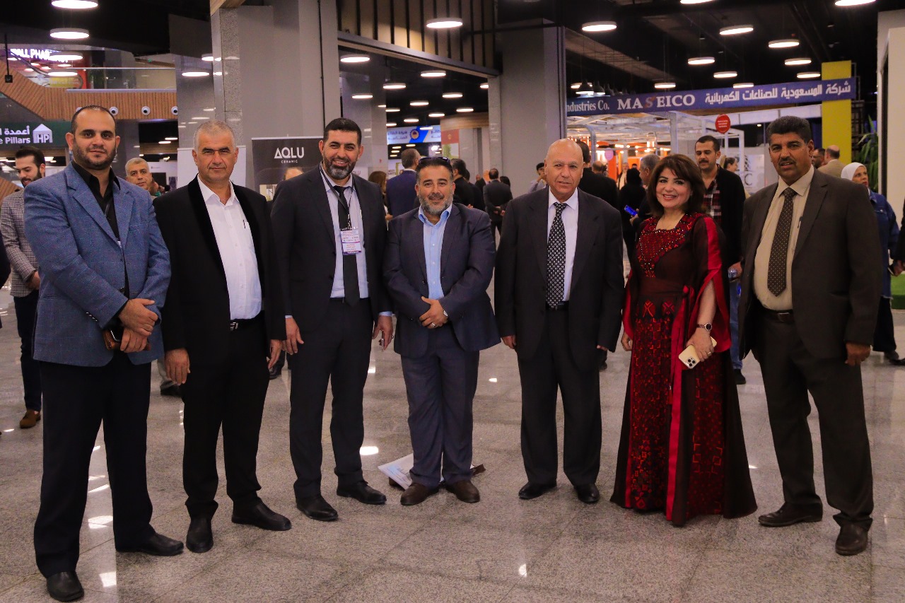 Muna alkam and exhibitors at Jordan-build exhibition